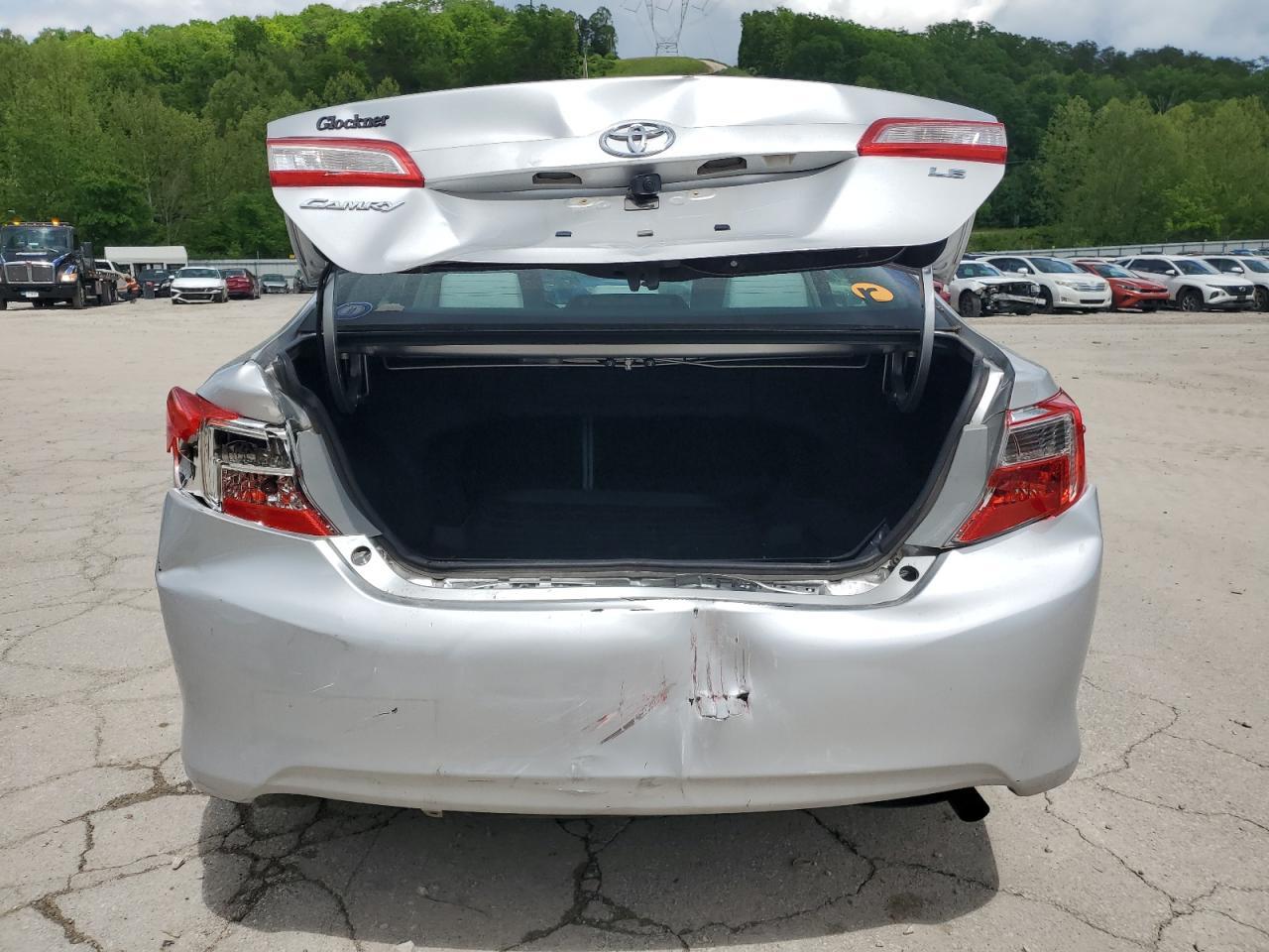 2013 Toyota Camry L - Фото 6