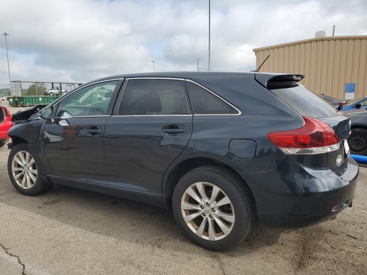 2013 Toyota Venza Le - Фото 2