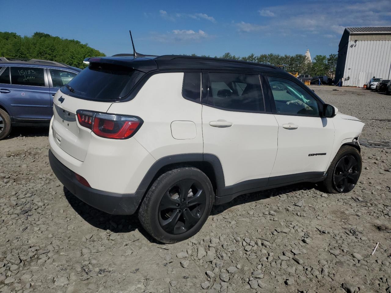 2019 Jeep Compass Latitude - Image 3