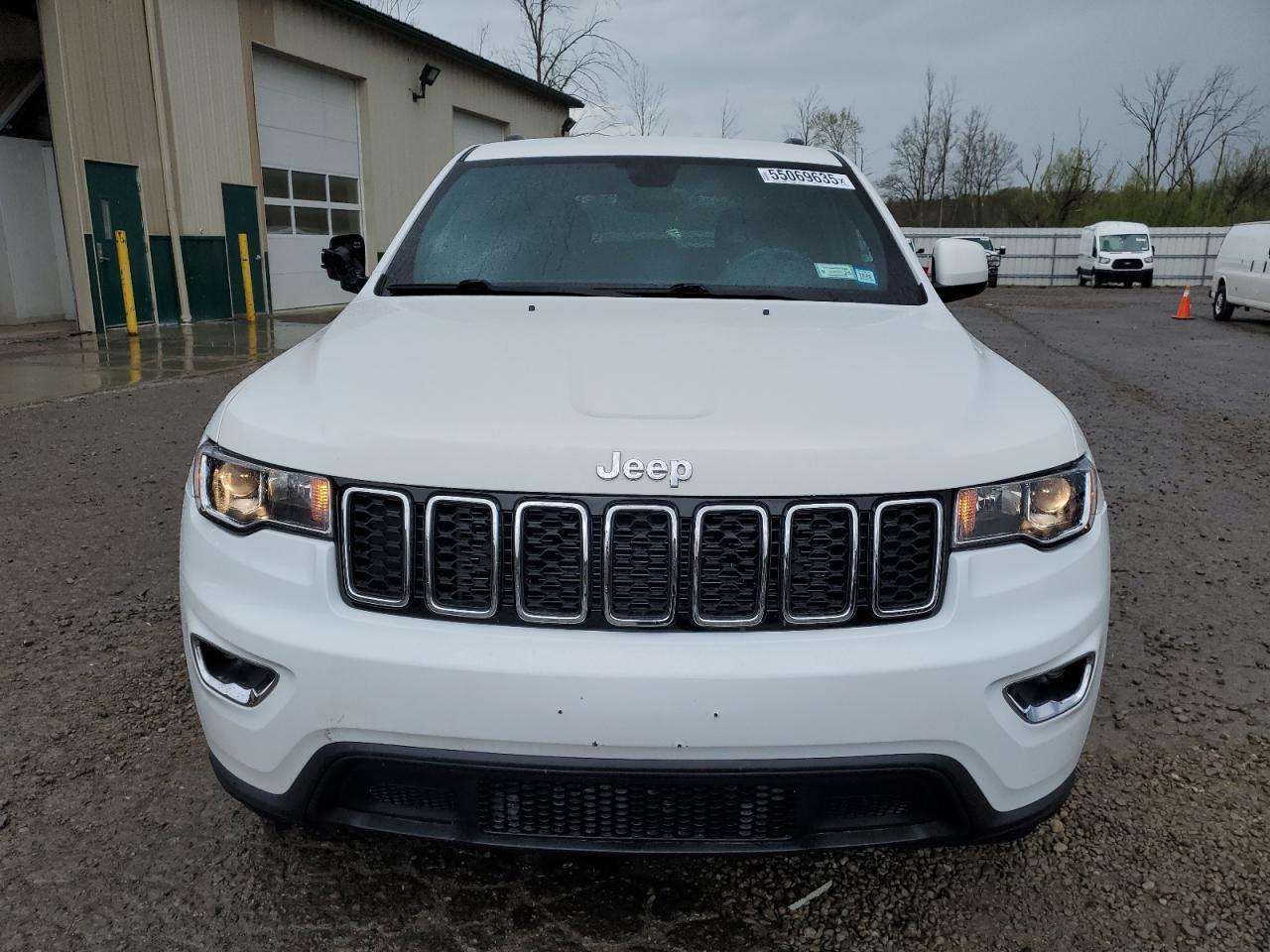 2017 Jeep Grand Cherokee Laredo - Image 5