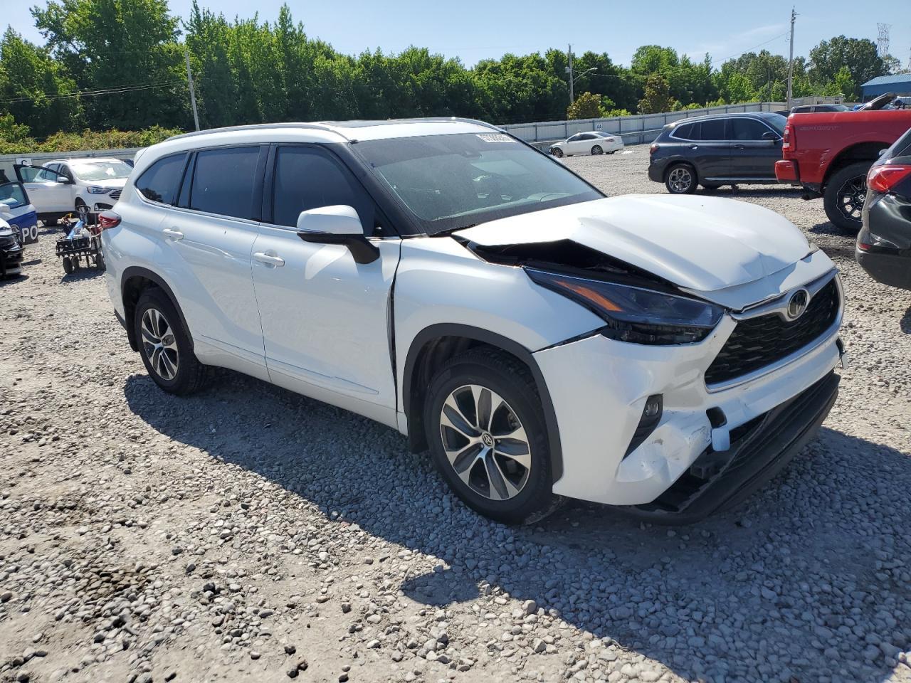 2022 Toyota Highlander Xle - Image 4