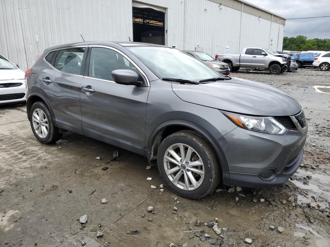 2022 Nissan Rogue Sport S - Фото 4