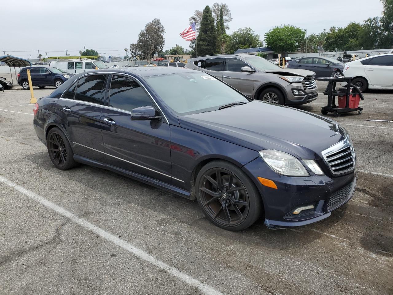 2010 Mercedes-Benz E 350 - Фото 4