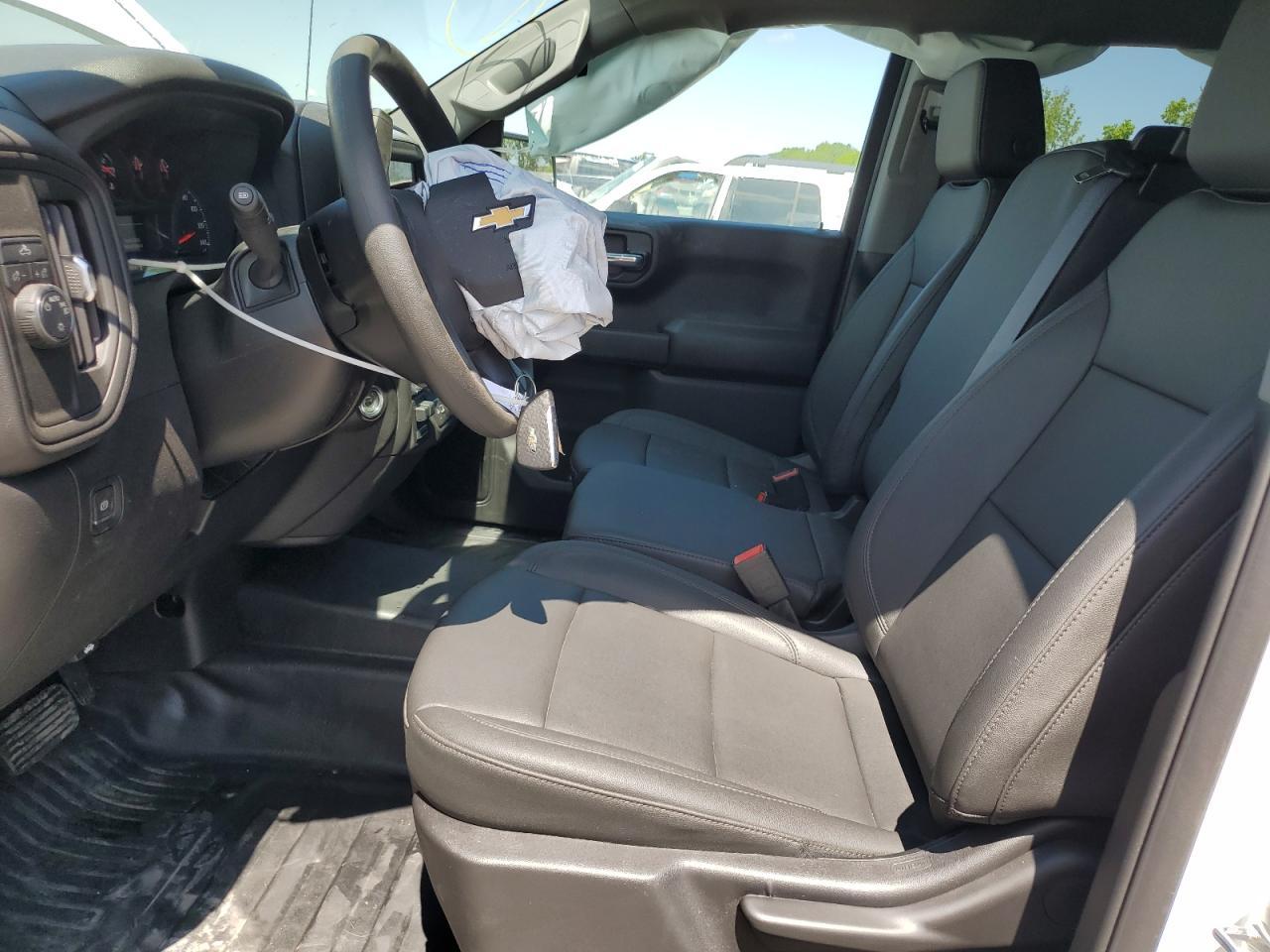 2025 Chevrolet Silverado C1500 - Фото 7
