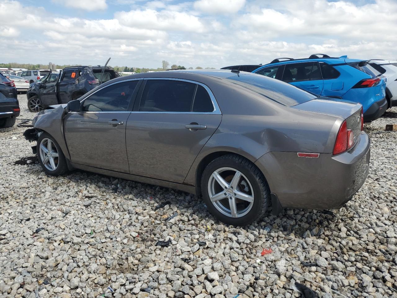 2011 Chevrolet Malibu Ls - Image 2