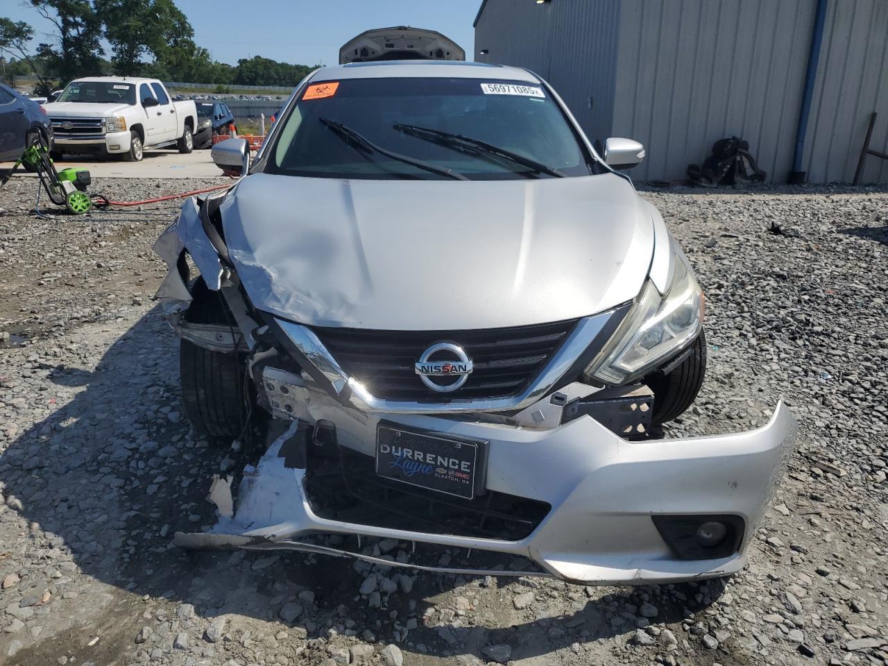 2017 Nissan Altima 2.5 - Image 5