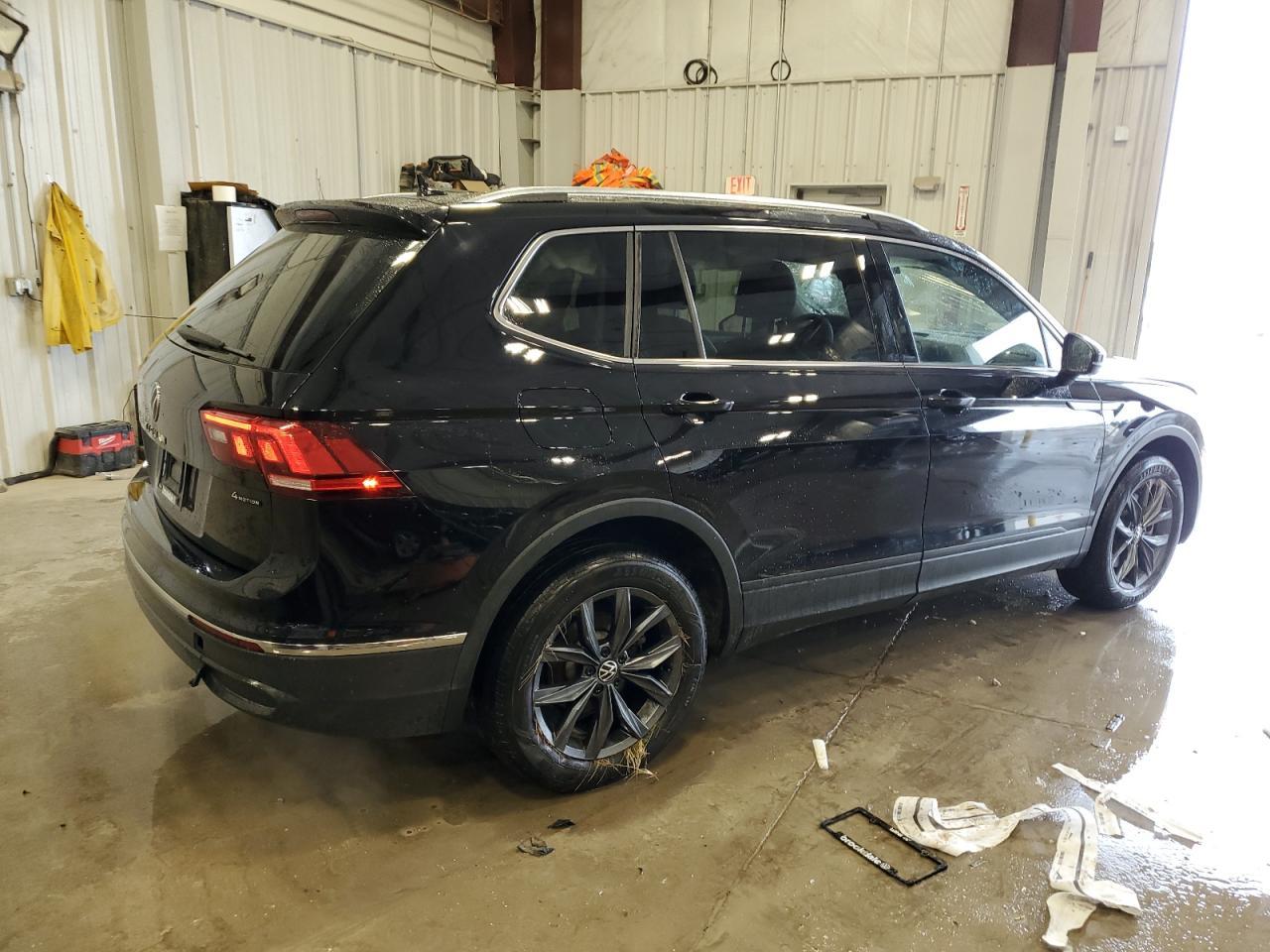 2022 Volkswagen Tiguan Se - Фото 3