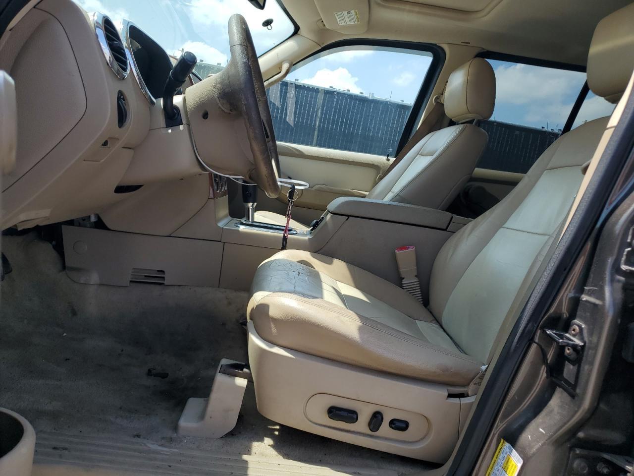 2008 Ford Explorer Eddie Bauer - Image 7