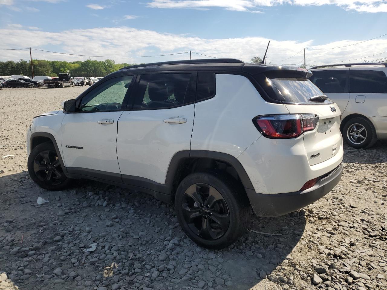2019 Jeep Compass Latitude - Image 2