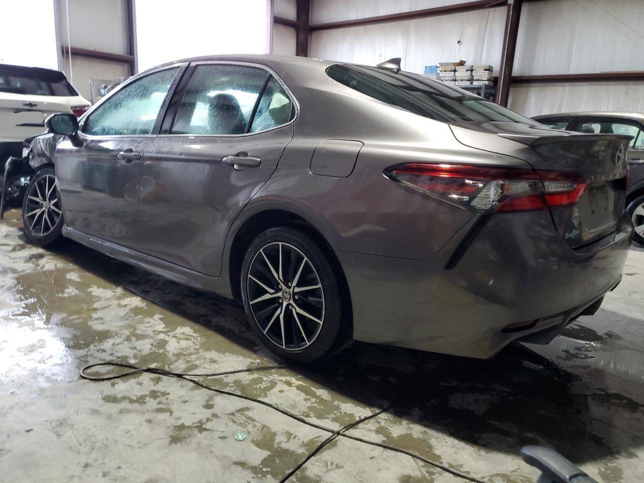 2021 Toyota Camry Se - Image 2