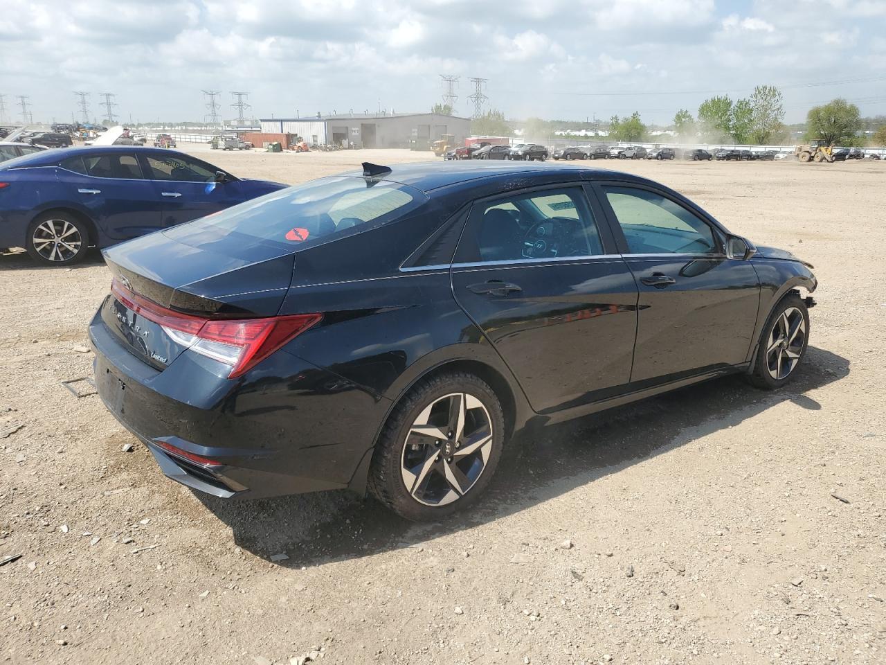 2022 Hyundai Elantra Limited - Image 3