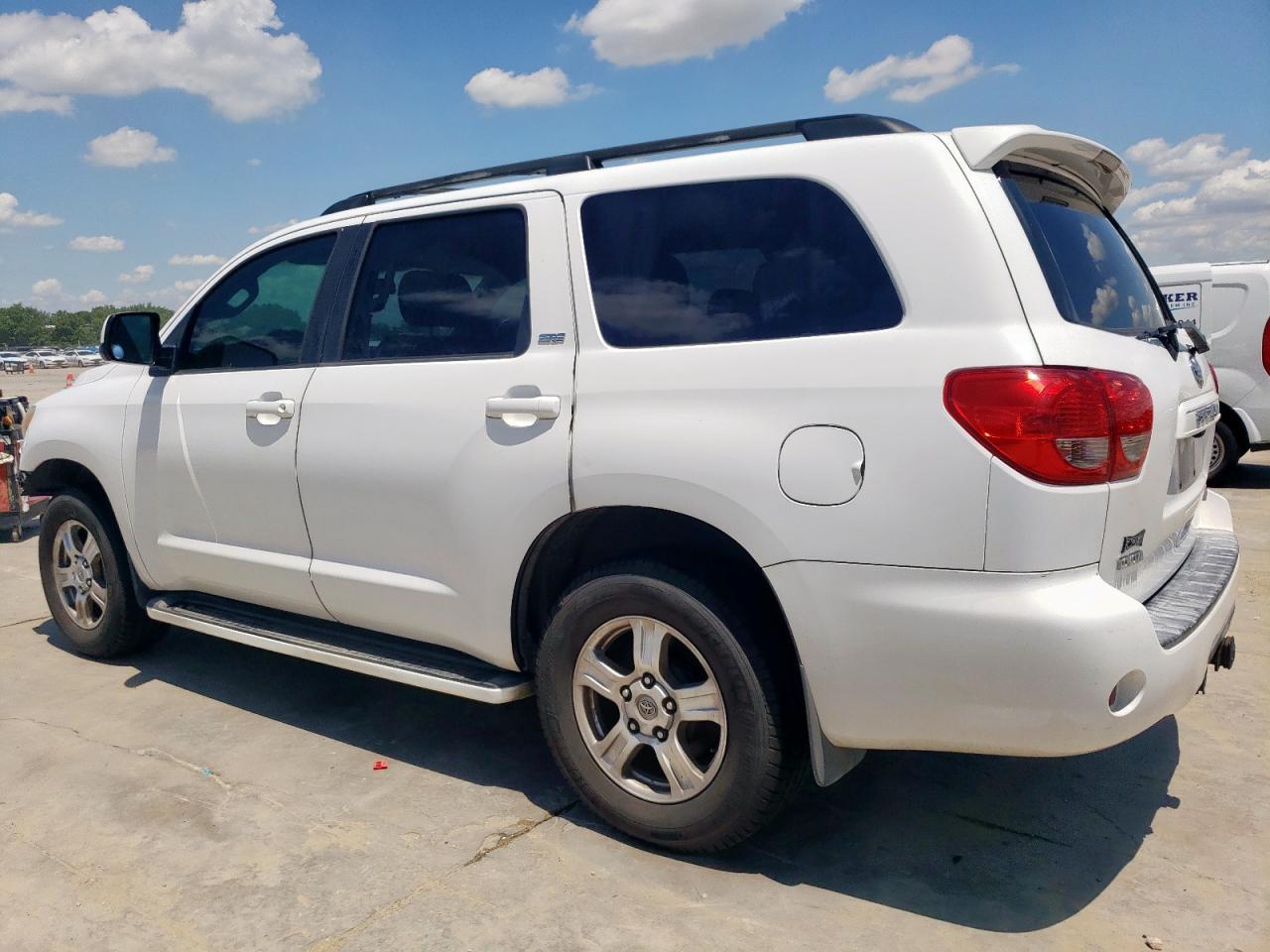 2008 Toyota Sequoia Sr5 - Image 2