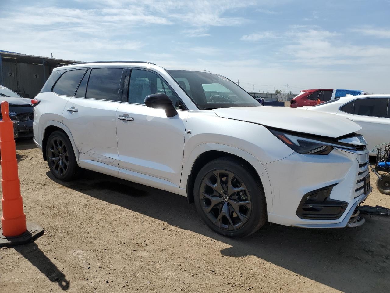 2024 Lexus Tx 500H F Sport Premium - Image 4