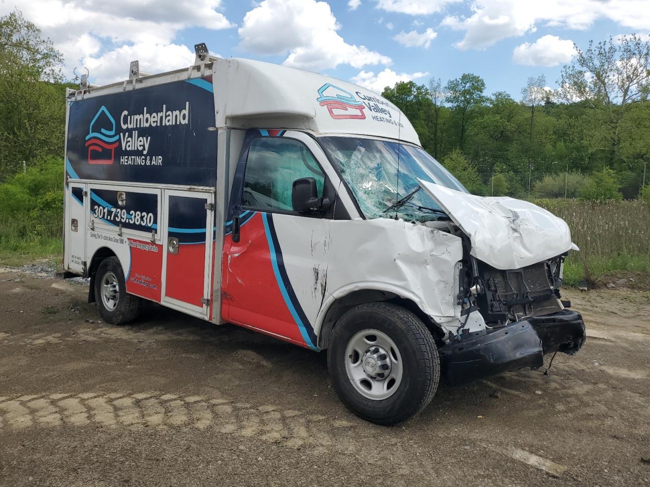2018 Chevrolet Express G3500 - Image 4