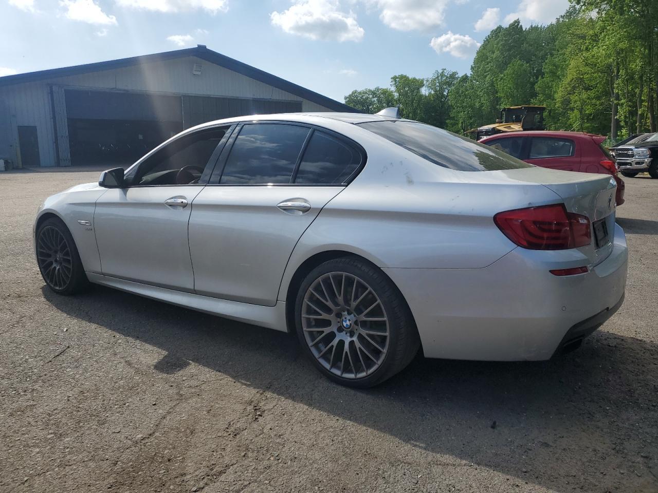 2011 BMW 550 Xi - Фото 2