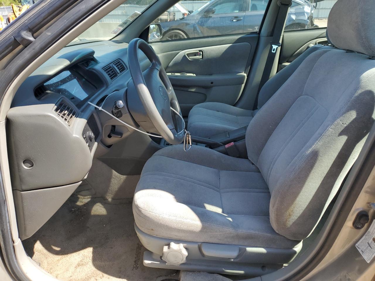 1998 Toyota Camry Ce - Фото 7