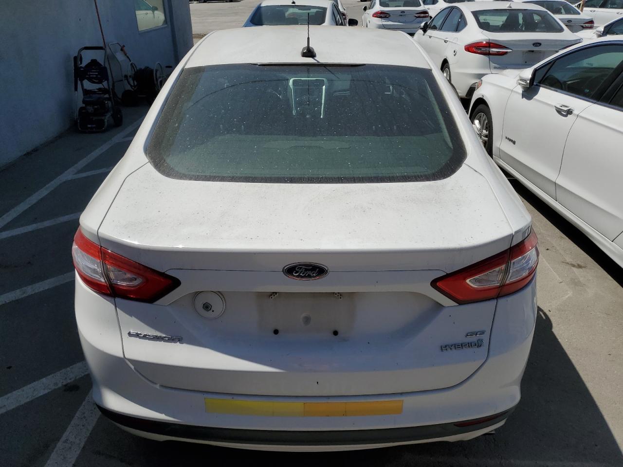 2013 Ford Fusion Se Hybrid - Image 6