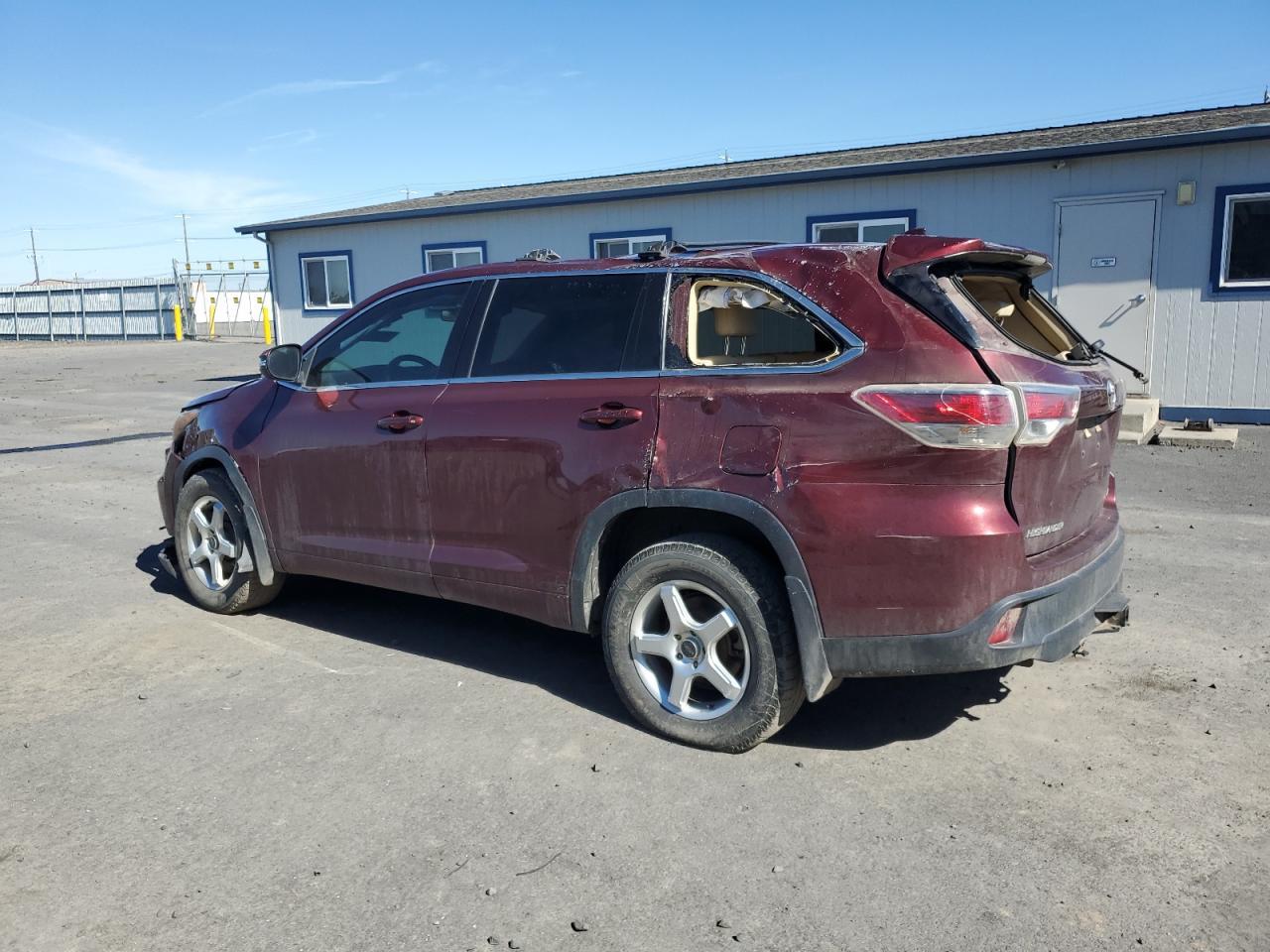 2015 Toyota Highlander Le - Фото 2