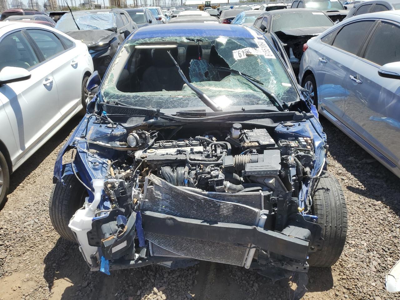 2021 Hyundai Elantra Se - Фото 5