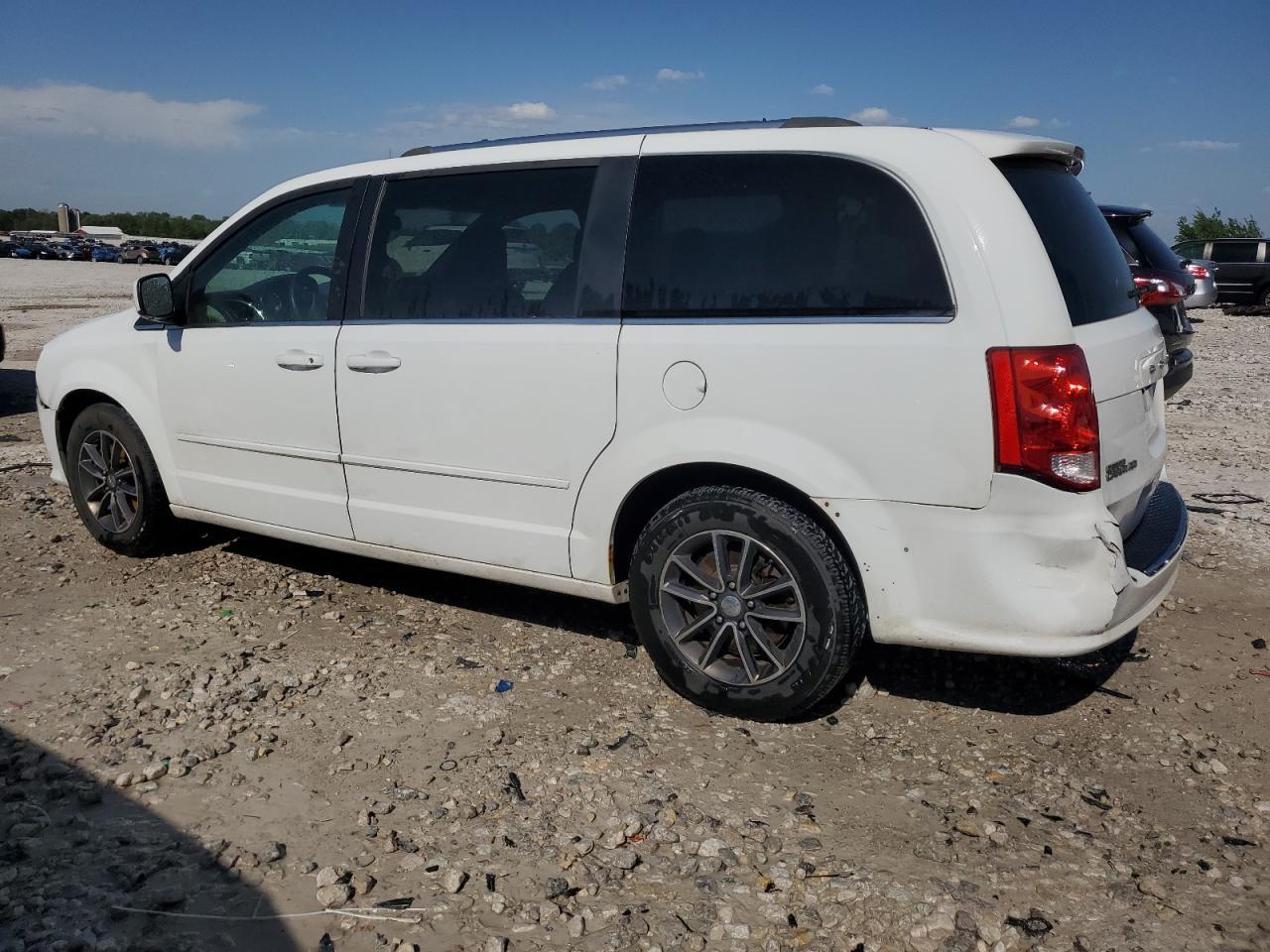 2017 Dodge Grand Caravan Sxt - Фото 2