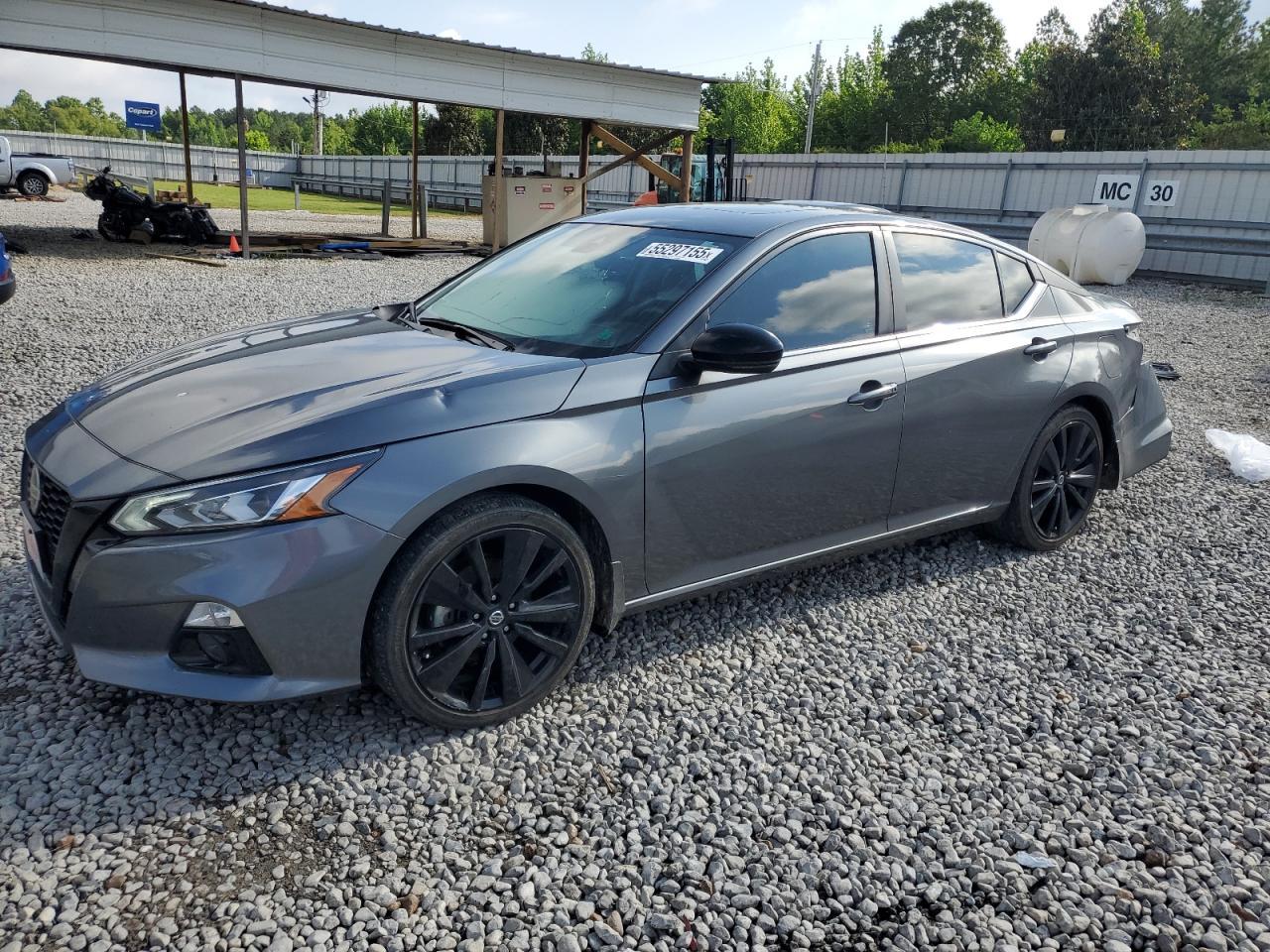 2022 Nissan Altima Sr
