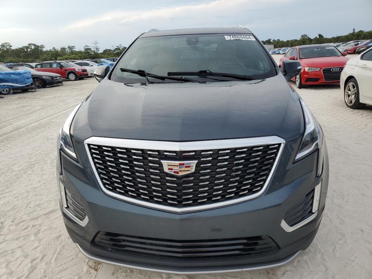 2017 Cadillac Xt5 Premium Luxury - Image 5