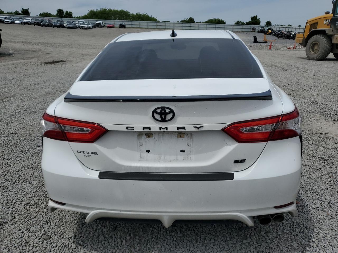 2020 Toyota Camry Se - Image 6