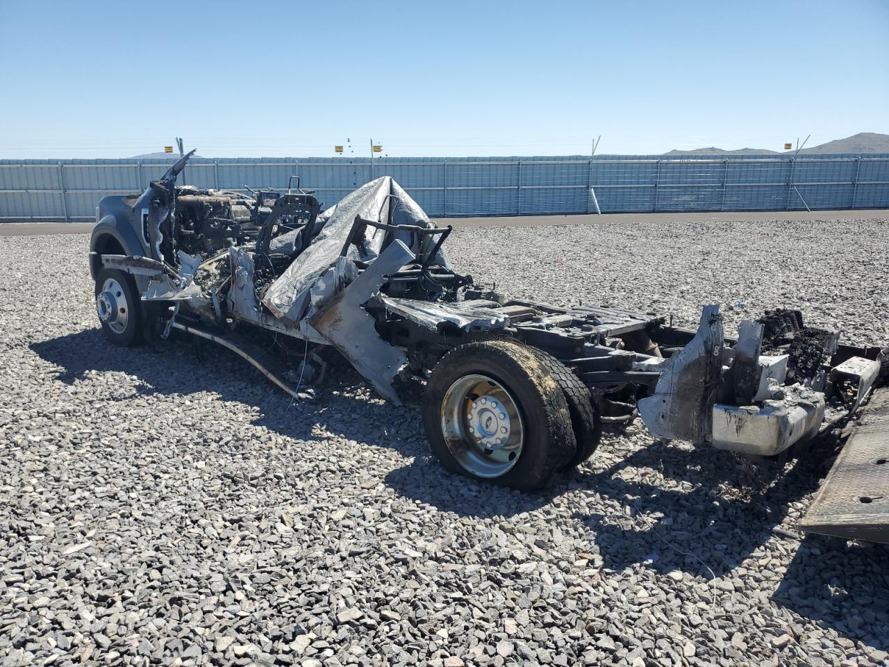 2022 Ford F450 Super Duty - Фото 2