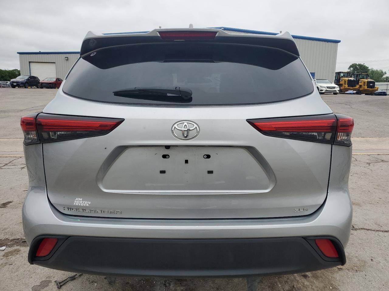 2022 Toyota Highlander Xle - Фото 6