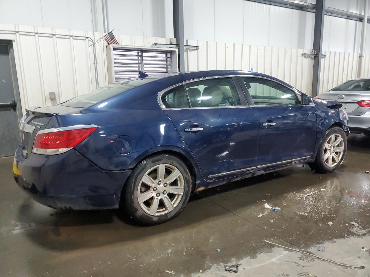 2011 Buick Lacrosse Cxl - Image 3