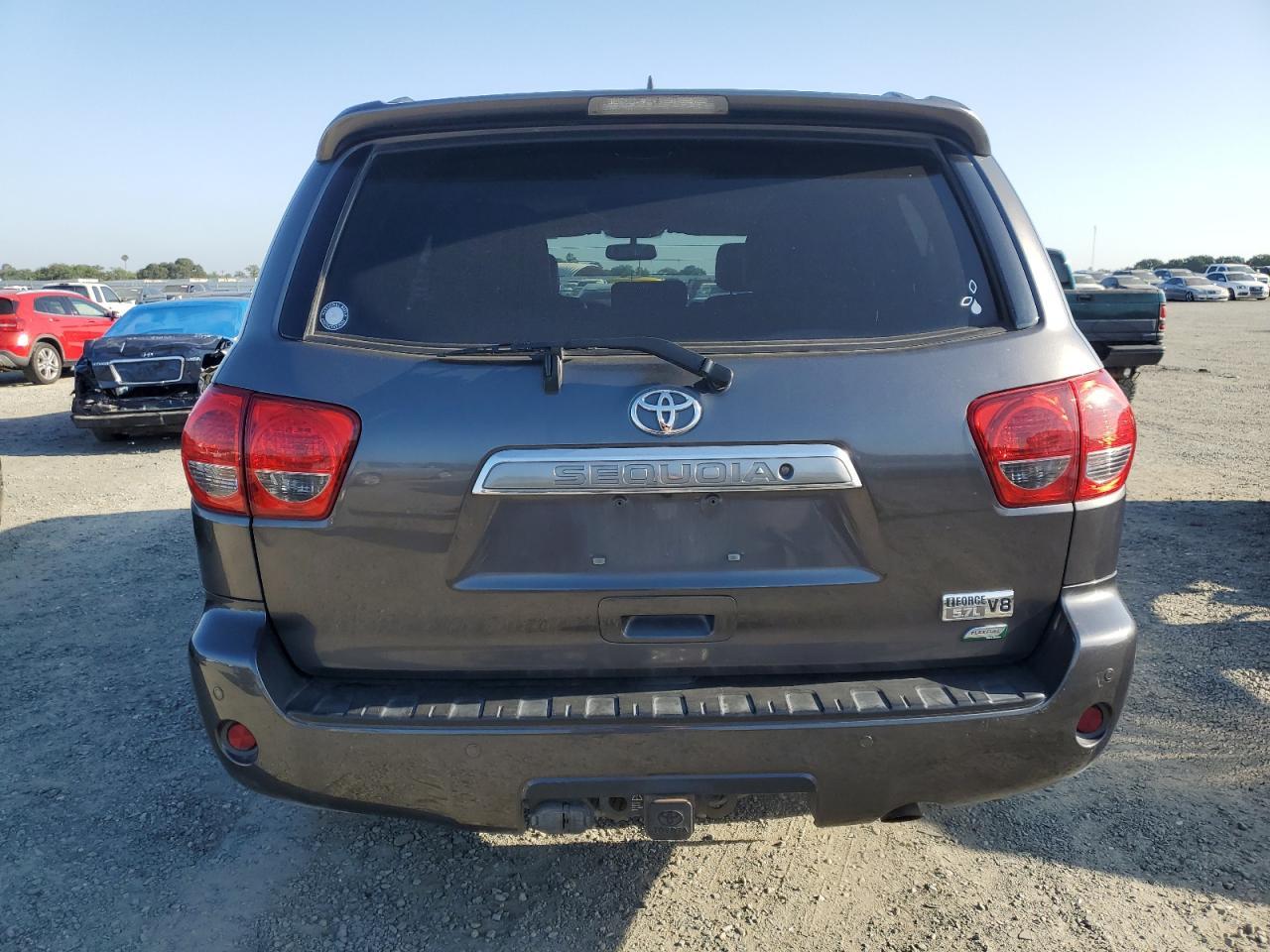 2016 Toyota Sequoia Platinum - Image 6