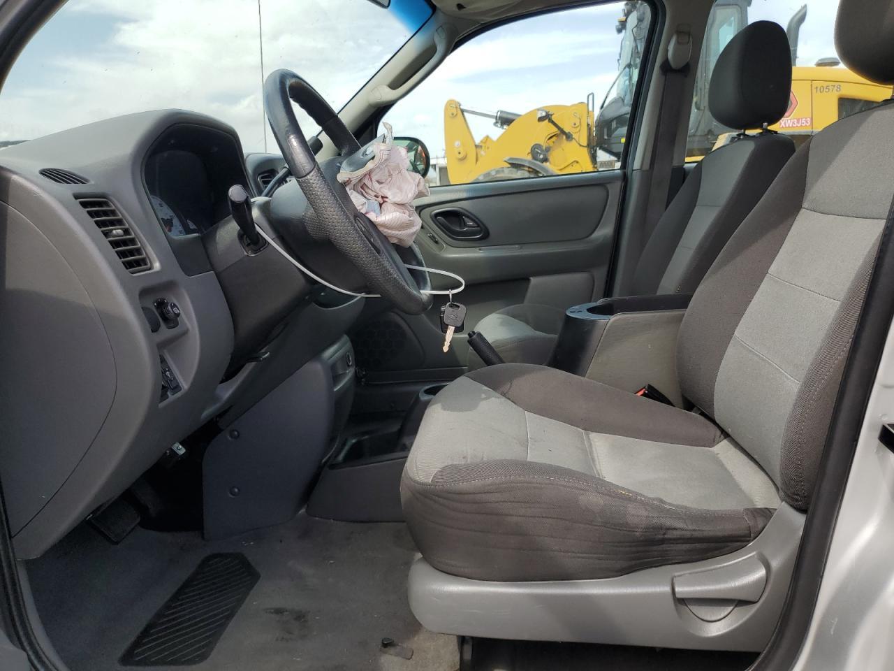 2003 Ford Escape Xls - Фото 7