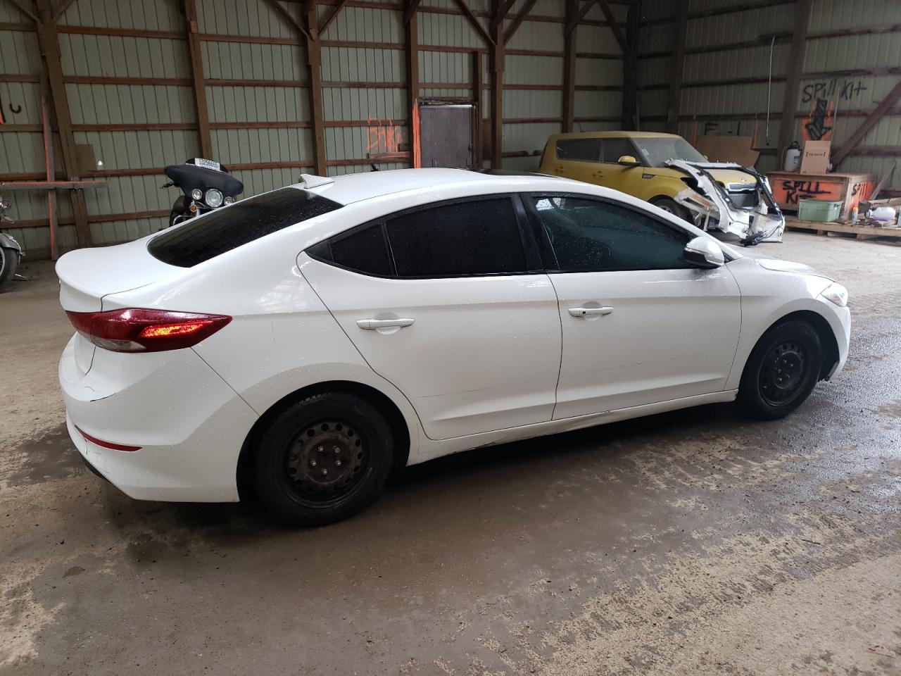 2017 Hyundai Elantra Se - Фото 3
