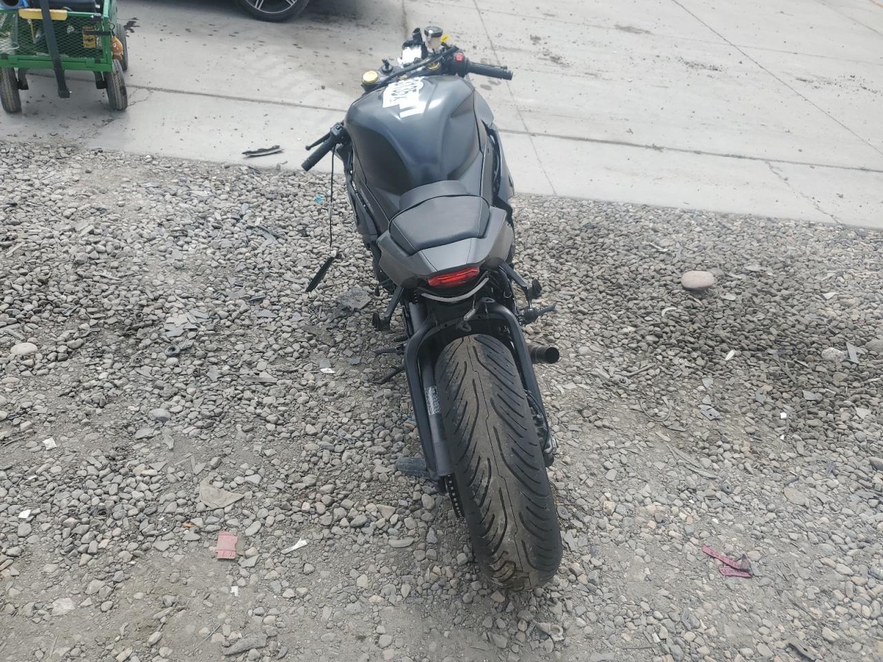 2022 Suzuki Gsx-R1000 - Image 4