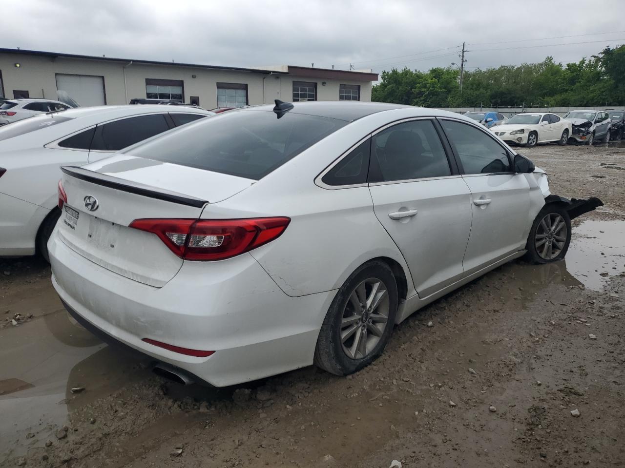 2017 Hyundai Sonata Se - Image 3