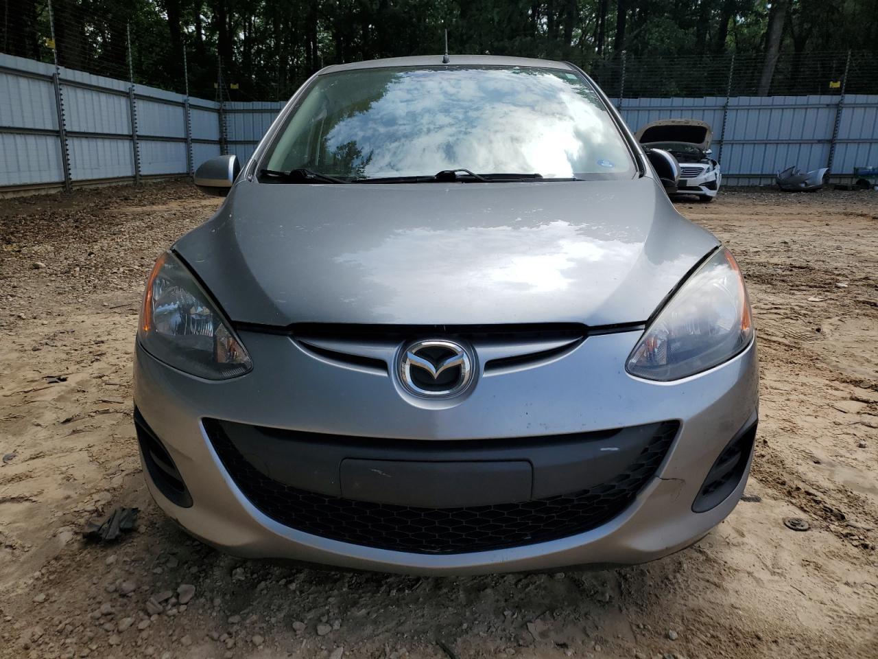 2011 Mazda Mazda2 - Image 5