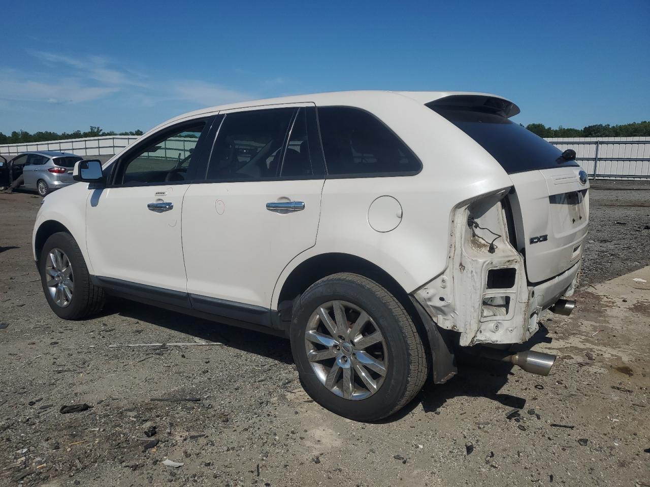 2011 Ford Edge Sel - Image 2