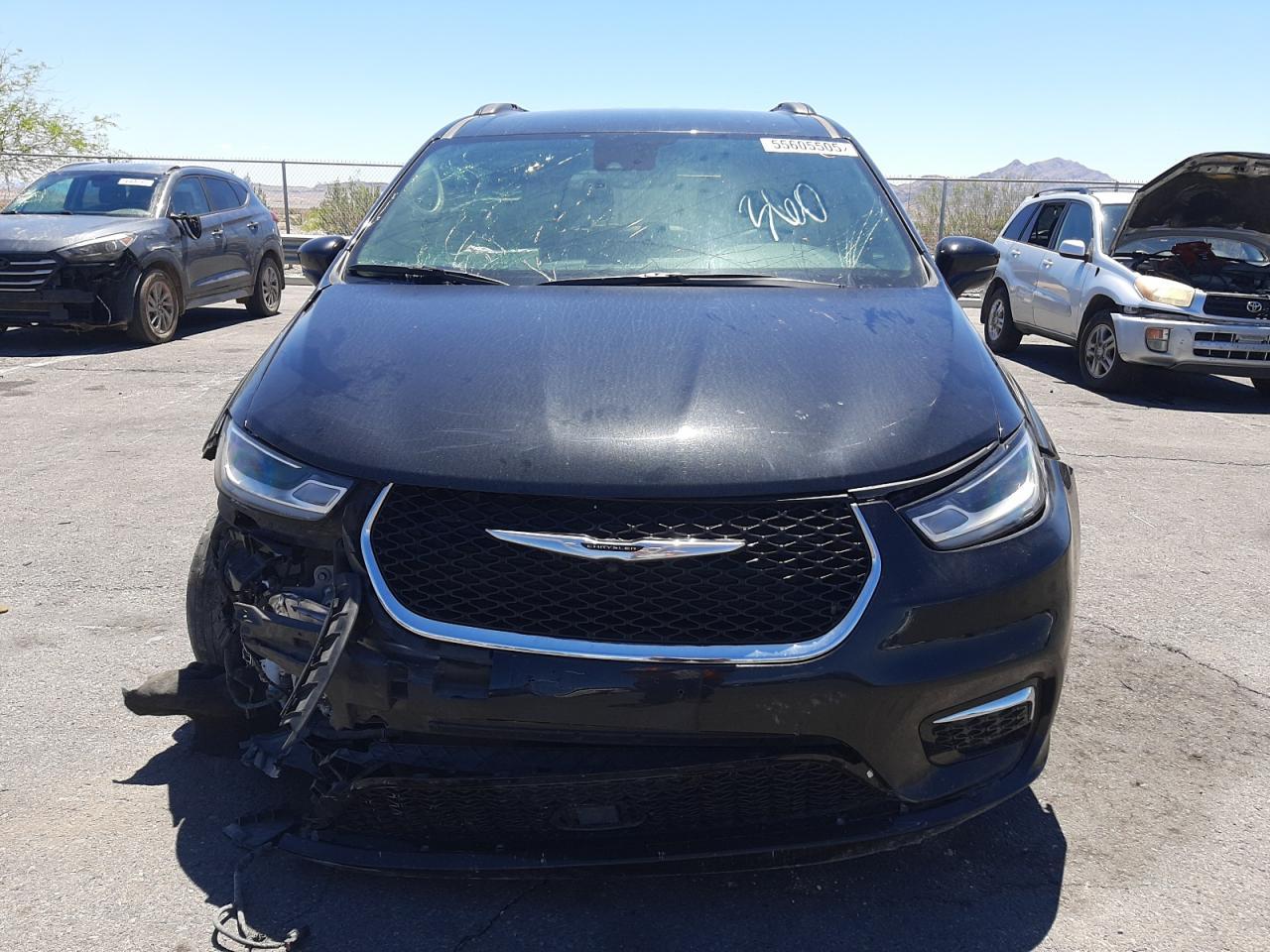 2022 Chrysler Pacifica Touring L - Image 5