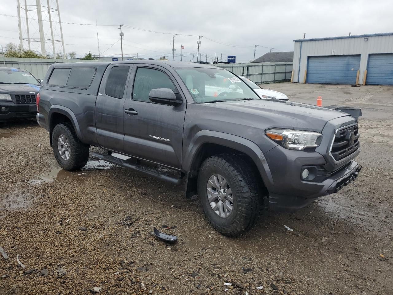 2018 Toyota Tacoma Access Cab - Фото 4