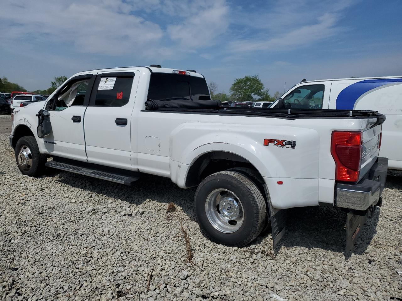 2020 Ford F350 Super Duty - Фото 2
