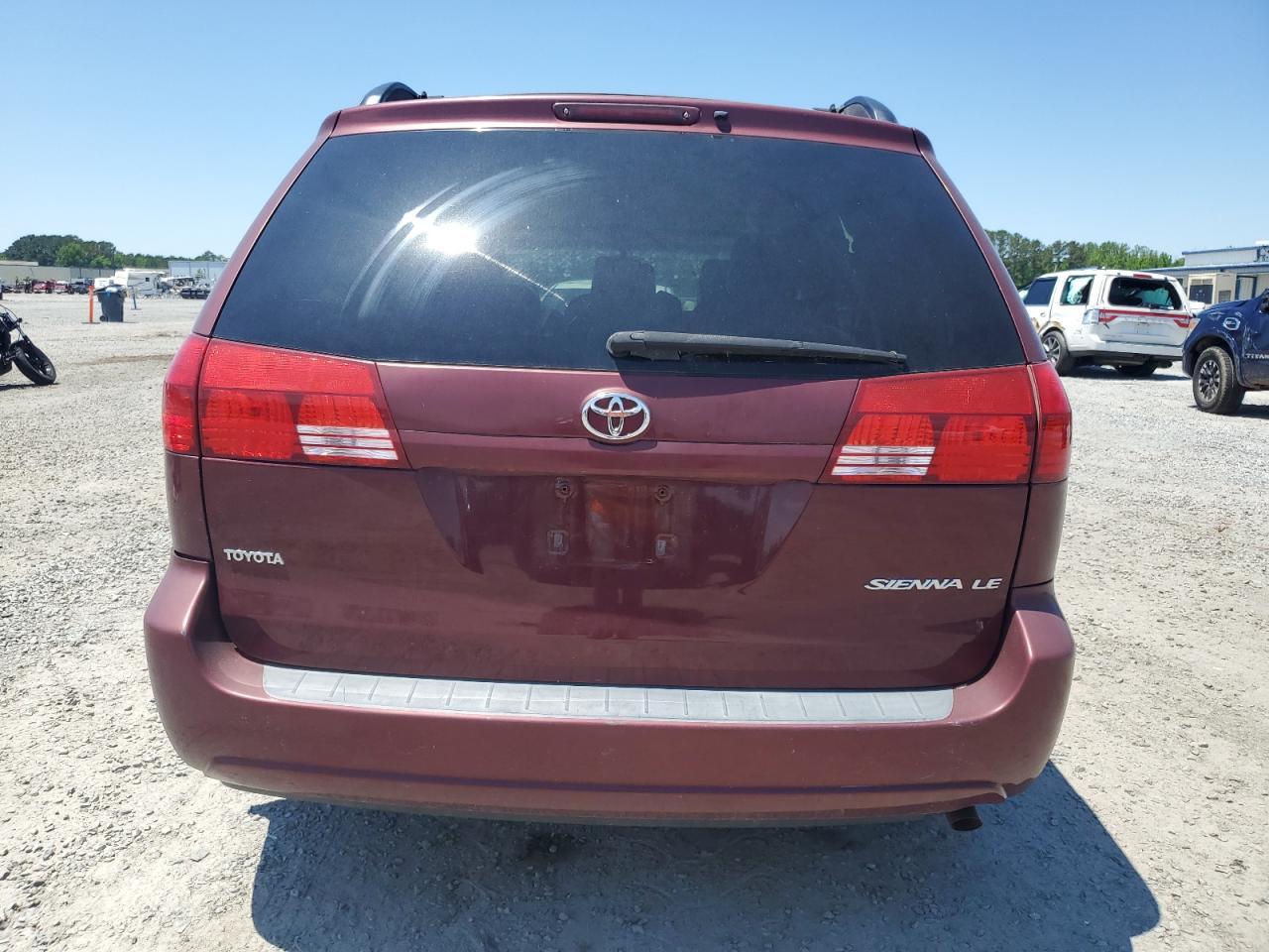 2004 Toyota Sienna Ce - Фото 6