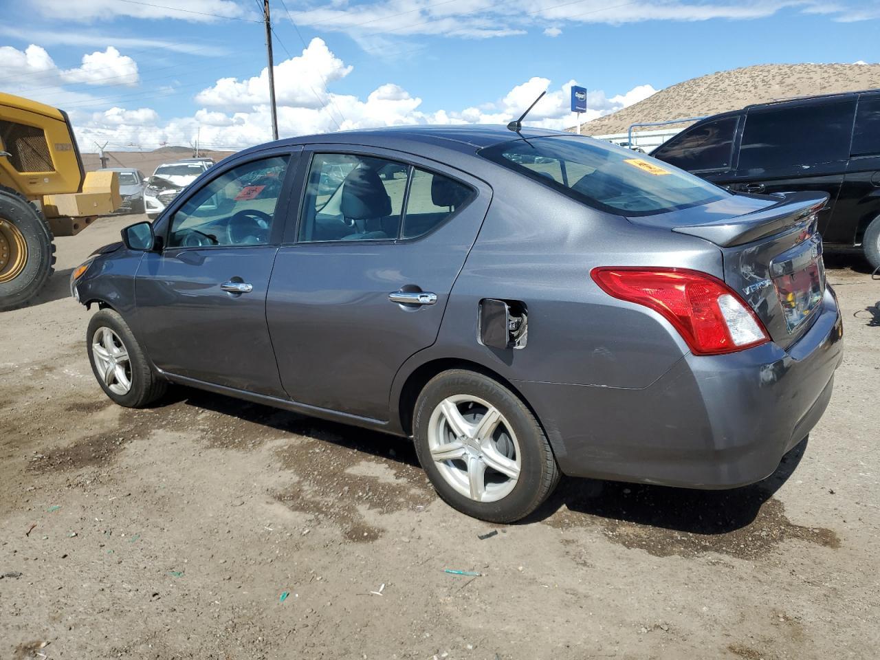 2019 Nissan Versa S - Image 2