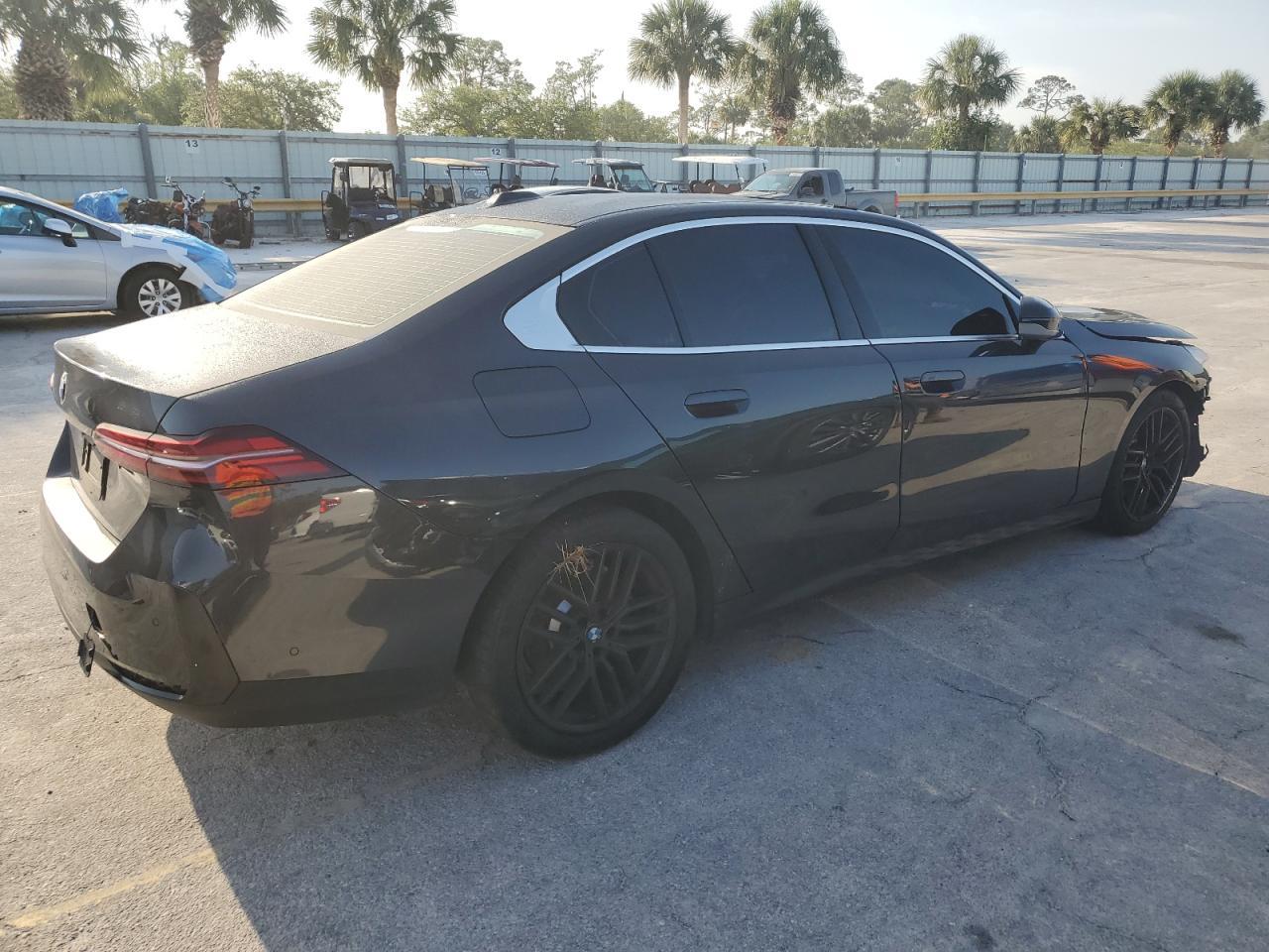 2024 BMW 530 I - Image 3