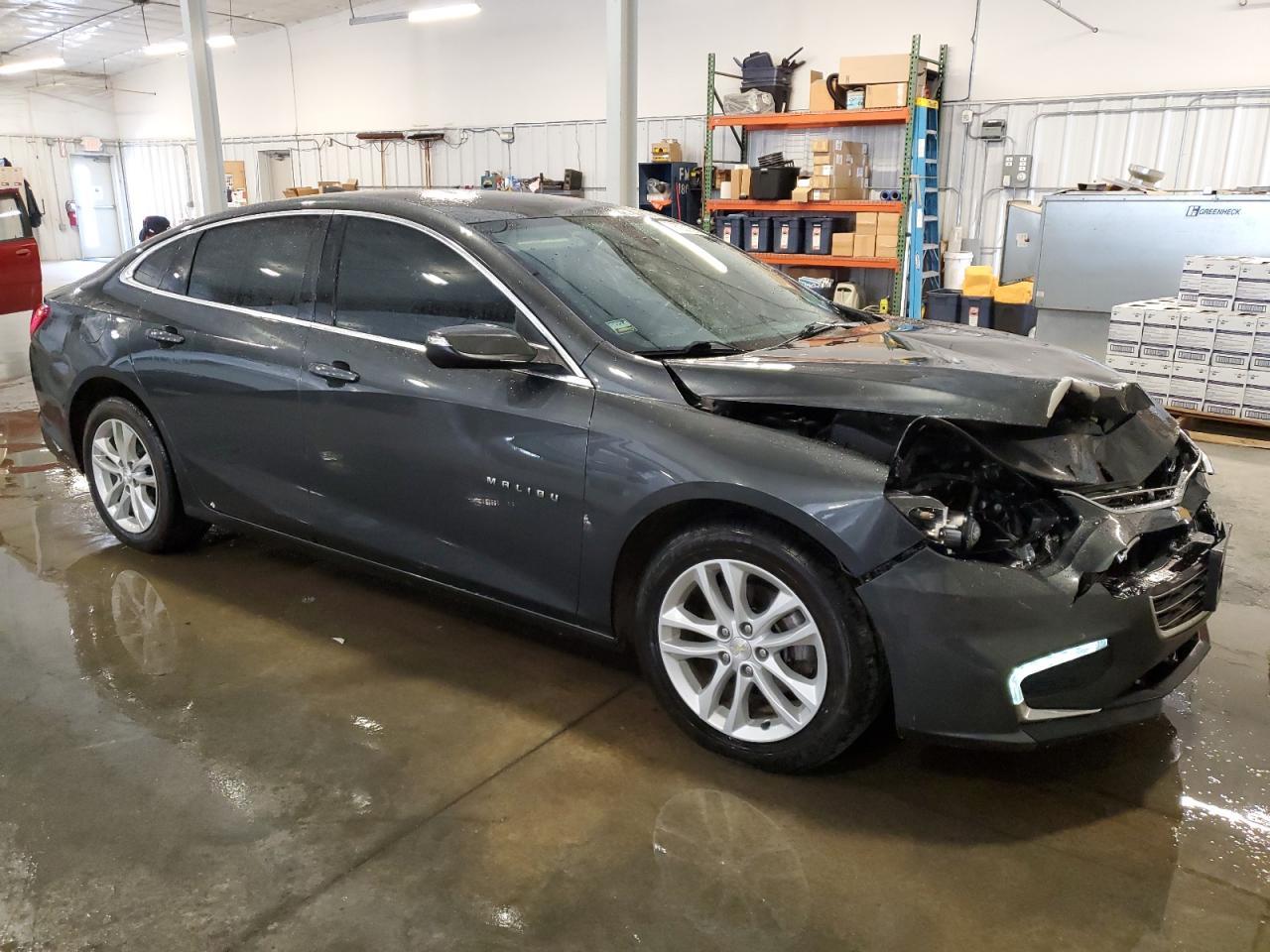 2017 Chevrolet Malibu Lt - Image 4