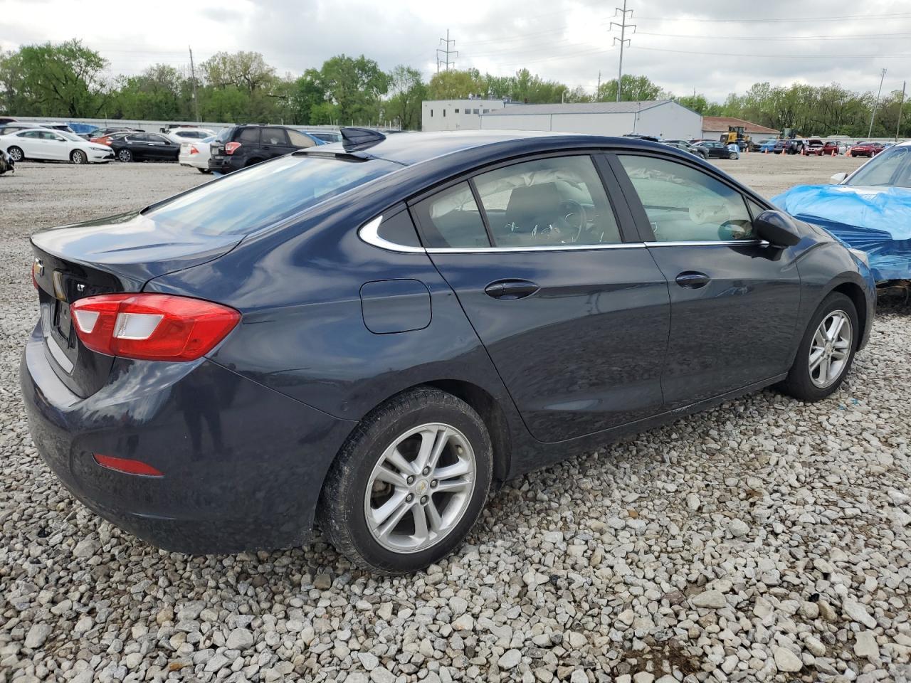 2016 Chevrolet Cruze Lt - Image 3