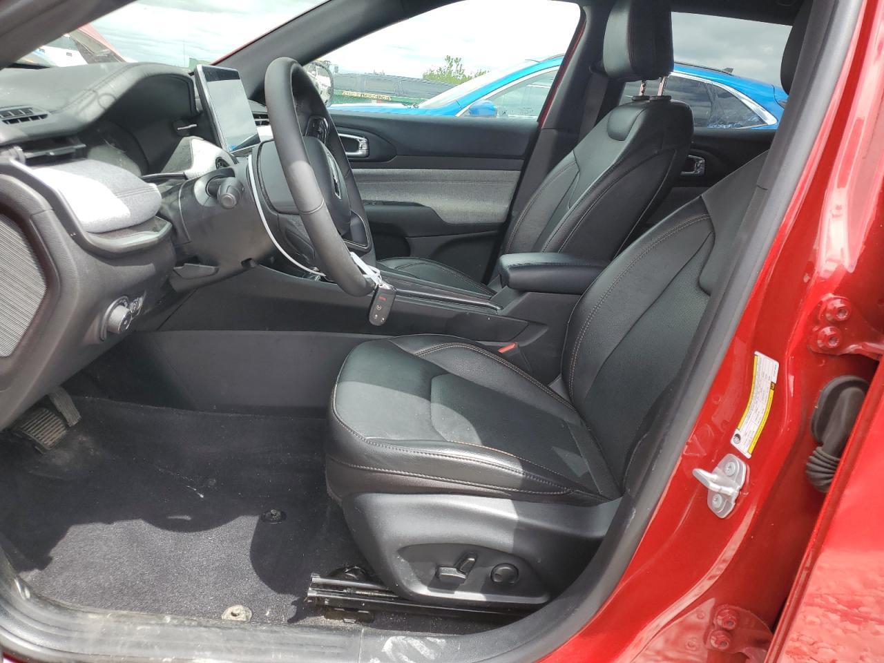 2023 Jeep Compass Latitude Lux - Image 7