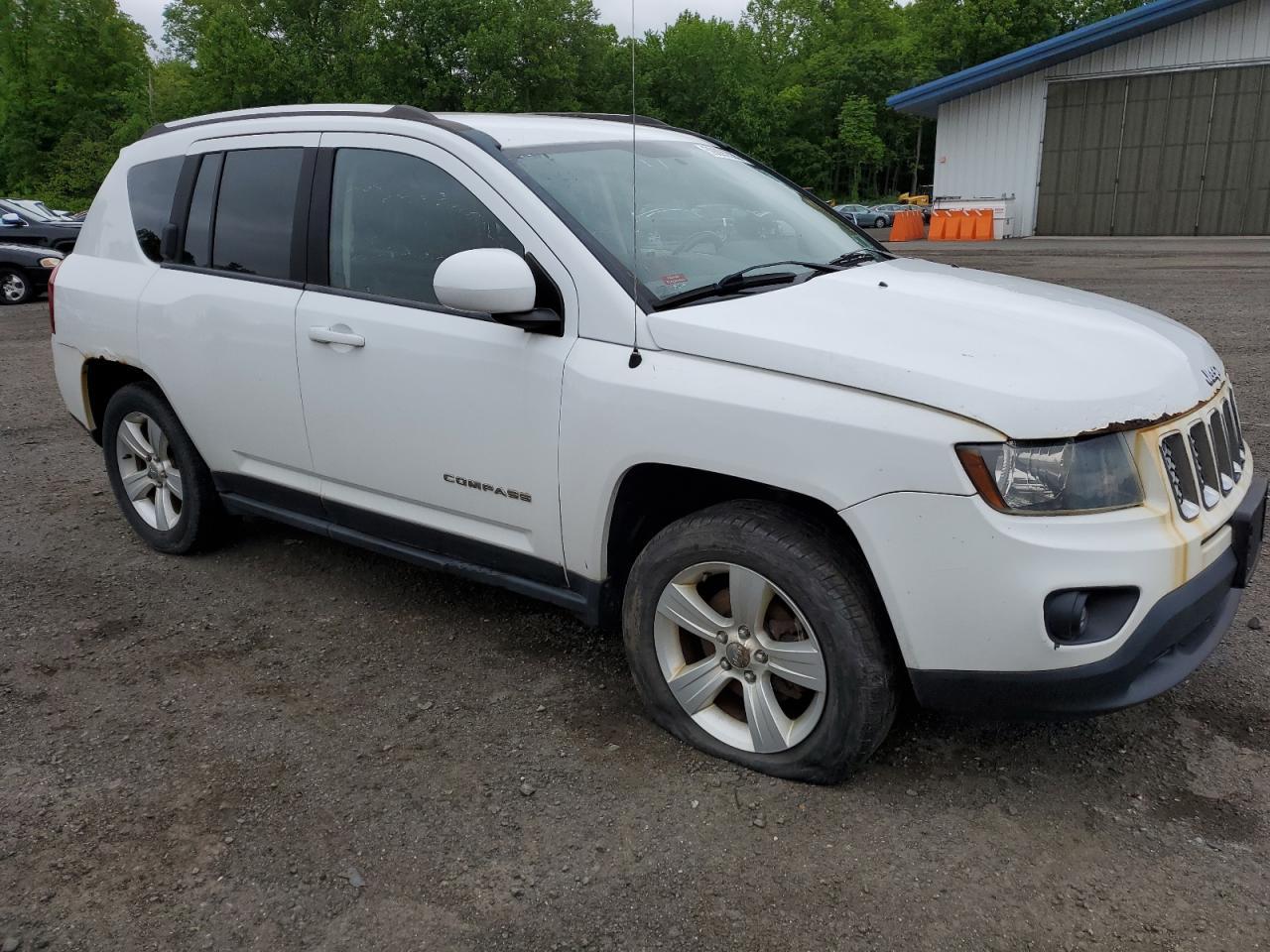 2014 Jeep Compass Latitude - Фото 4