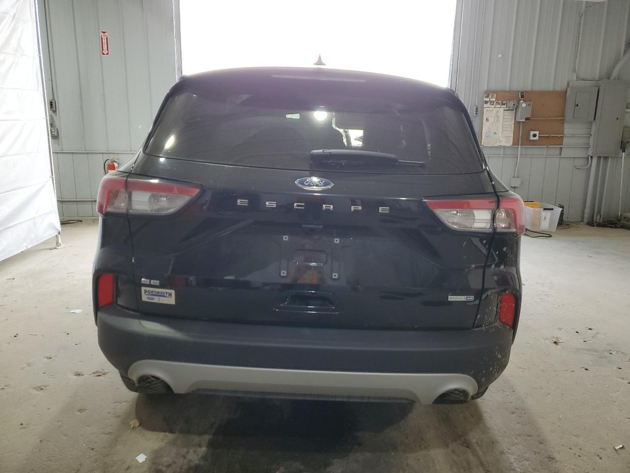 2020 Ford Escape Se - Фото 6