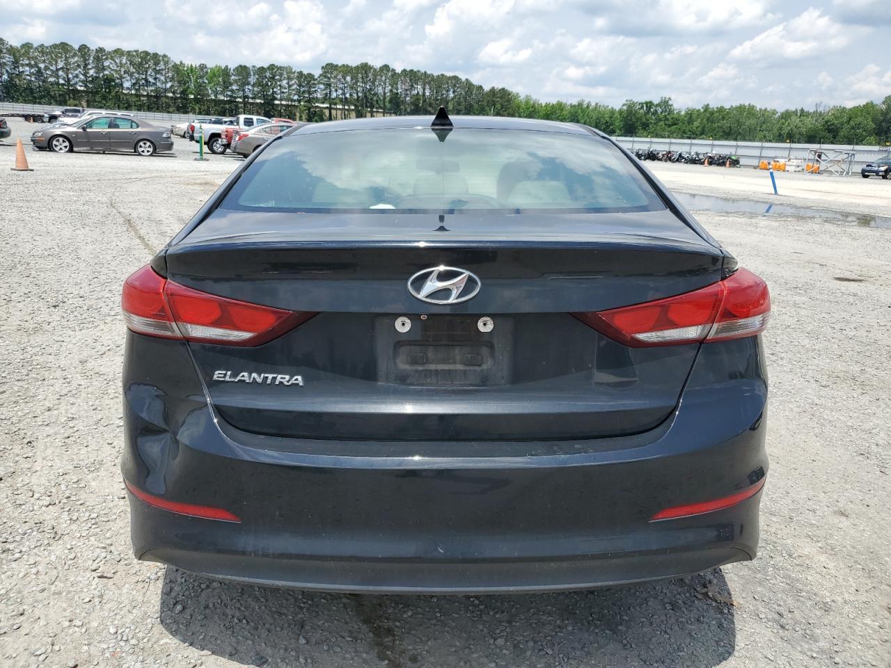 2017 Hyundai Elantra Se - Фото 6