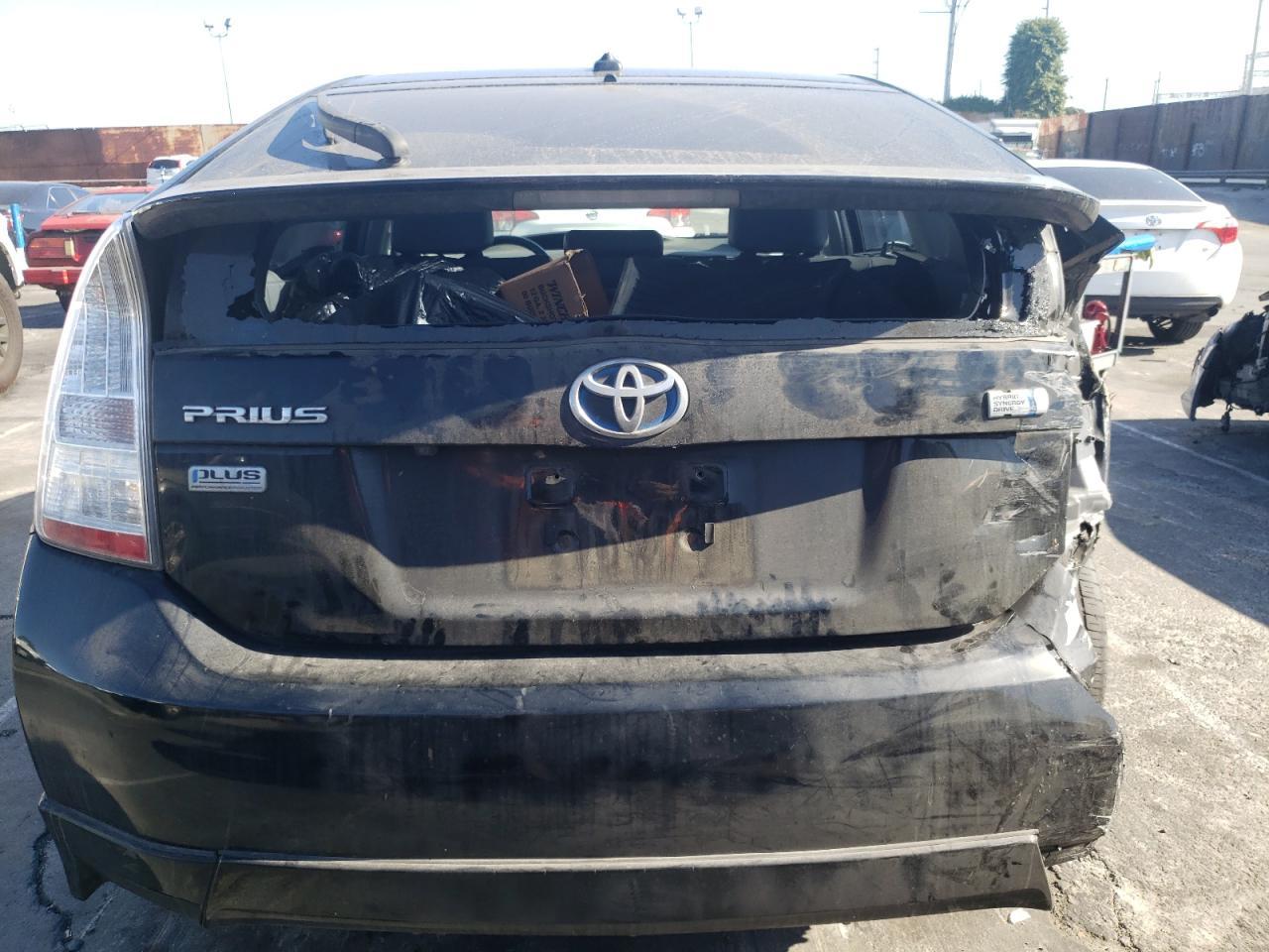 2011 Toyota Prius - Фото 6
